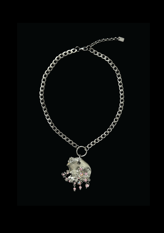 UPCYCLED MELTED CRYSTAL CHOKER