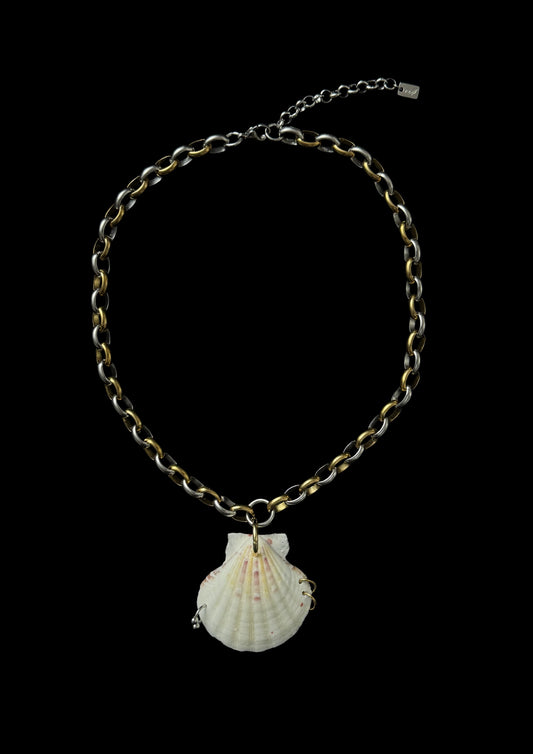 UPCYCLED MIXED METAL SHELL CHOKER