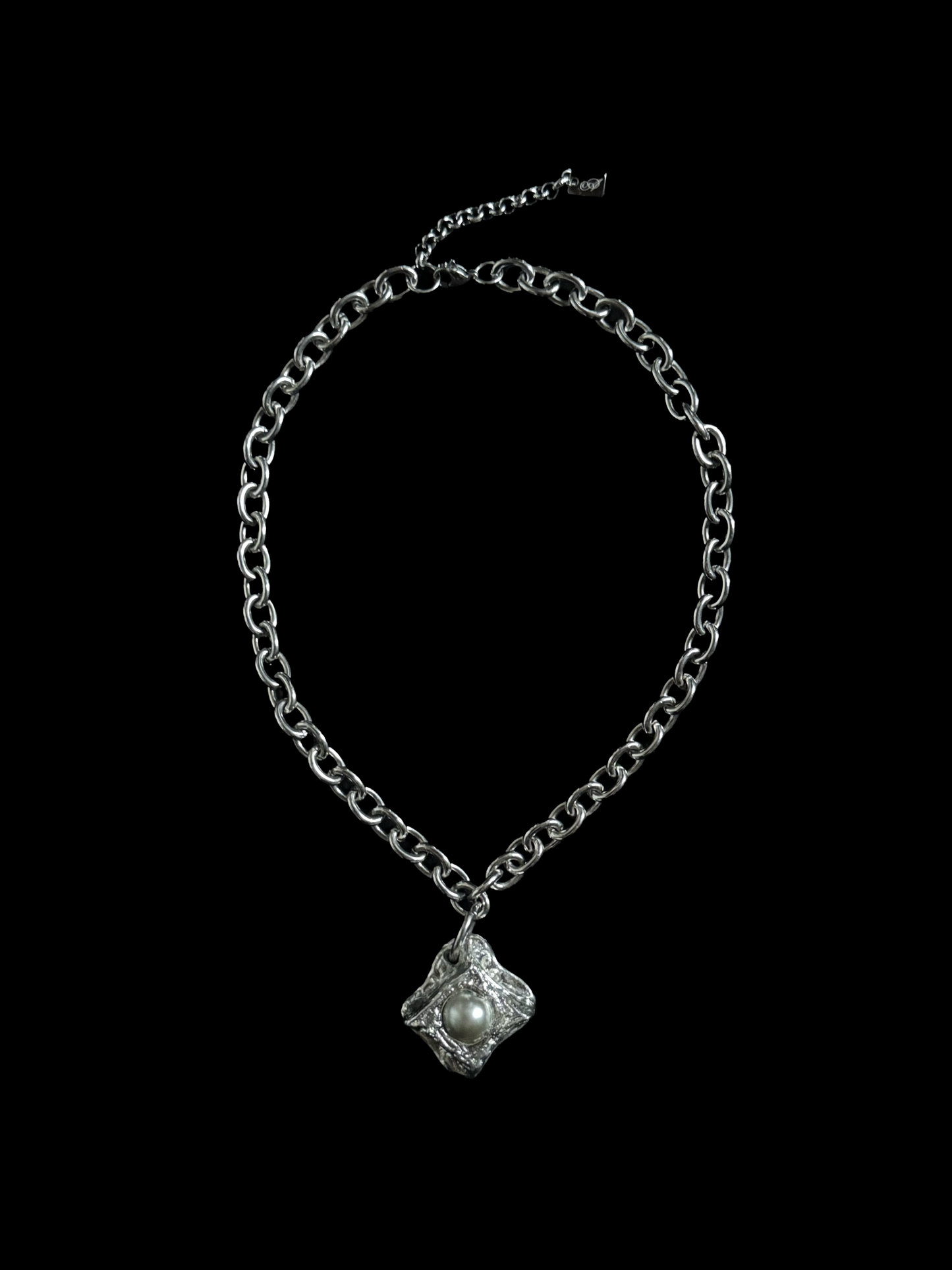 UPCYCLED MELTED DIAMOND NECKLACE