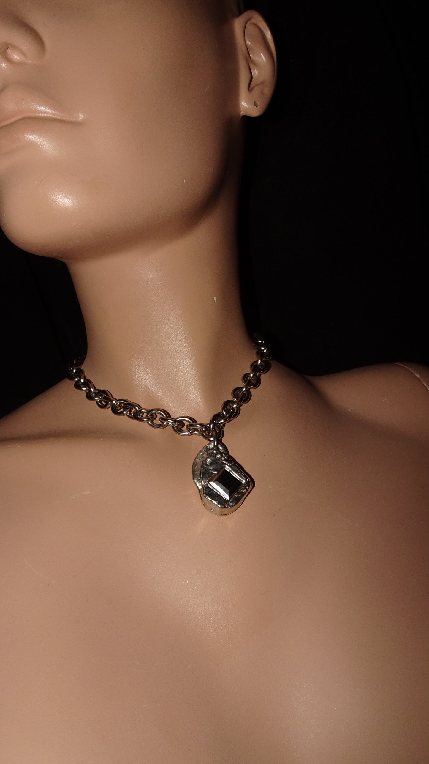 UPCYCLED MELTED JEWEL NECKLACE