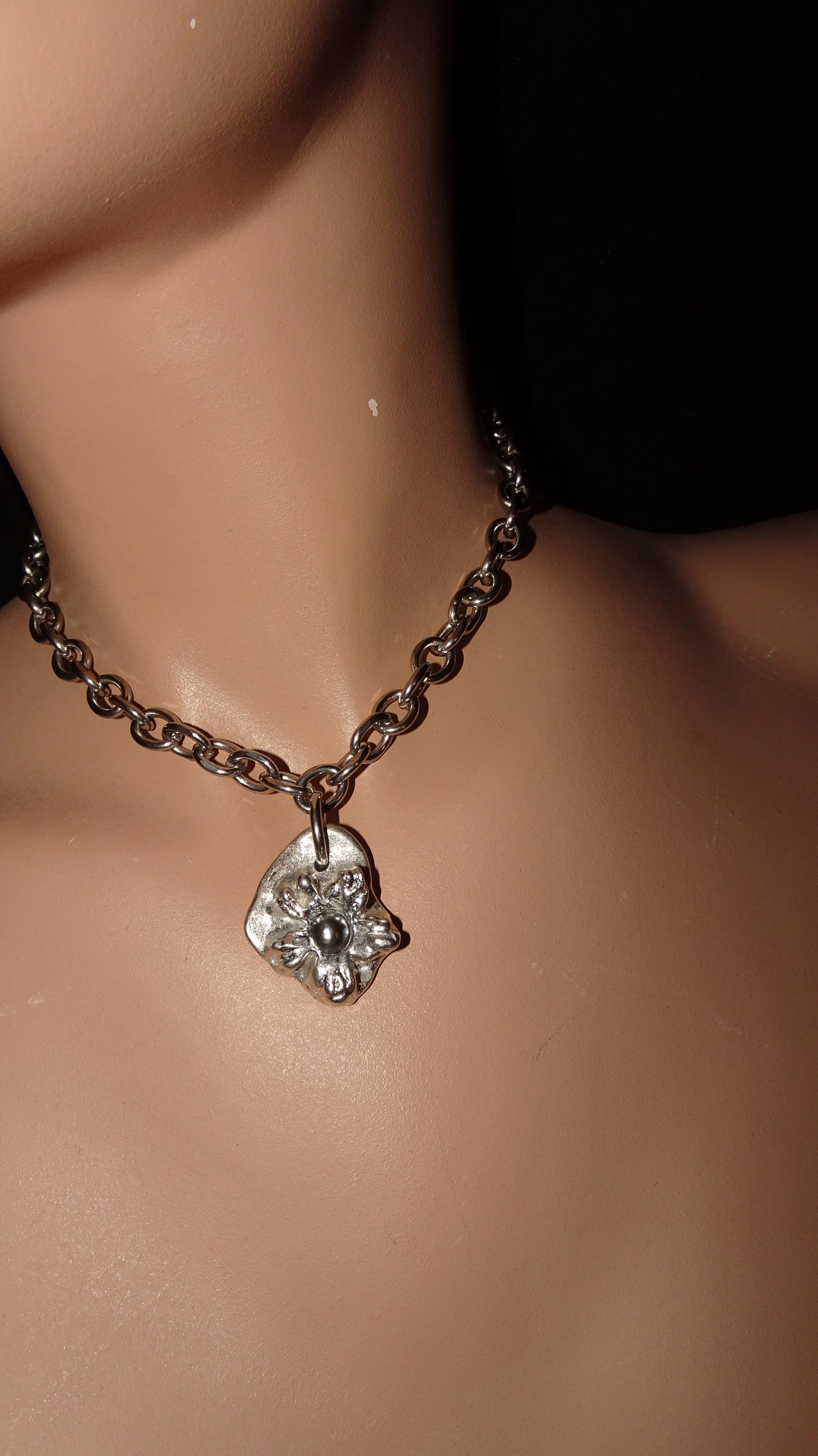 UPCYCLED MELTED FLOWER NECKLACE