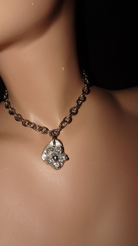 UPCYCLED MELTED FLOWER NECKLACE