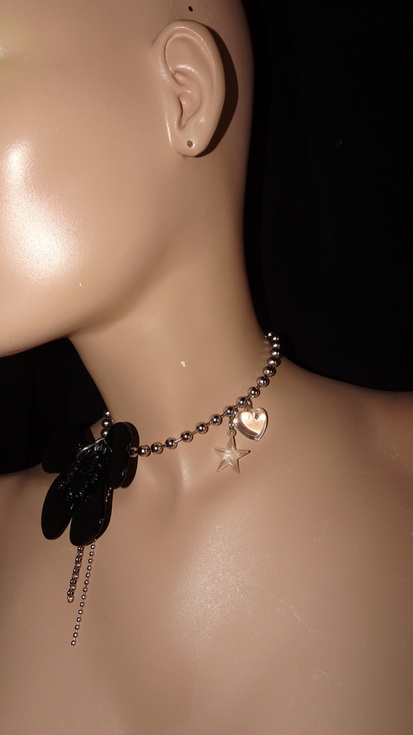UPCYCLED BLACK FLOWER CHOKER