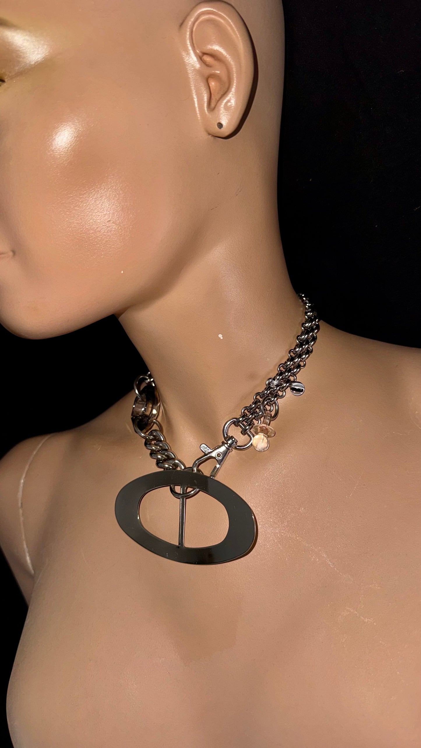 UPCYCLED BELT CHOKER