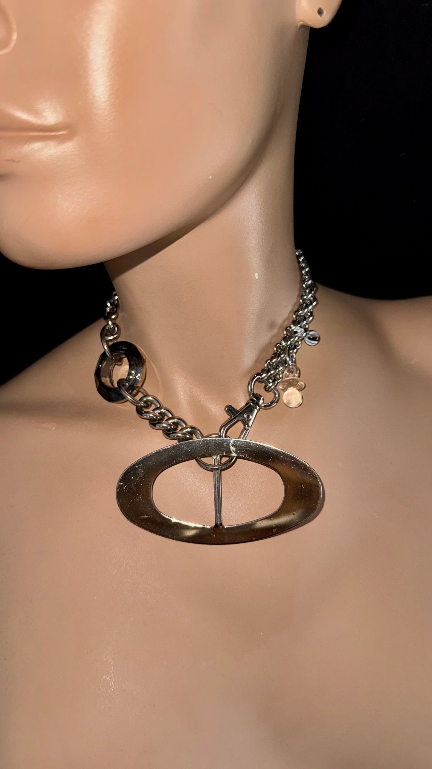 UPCYCLED BELT CHOKER